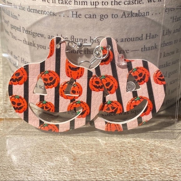 3/$15 Halloween Pumpkin Earrings Stripes Jack O Lantern Orange Black Big Earring - Picture 3 of 4
